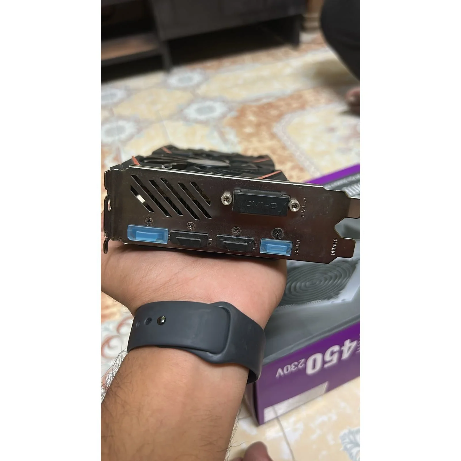 Thumb 4